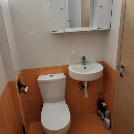 Sky View Apt 4 Superior كافالا