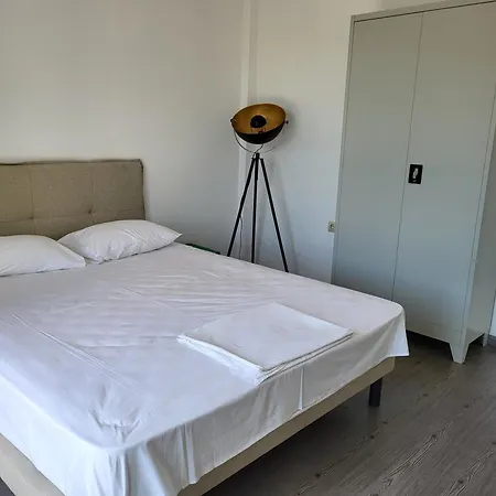 Sky View Apt 4 Superior *